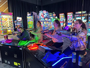 Dave & Busters