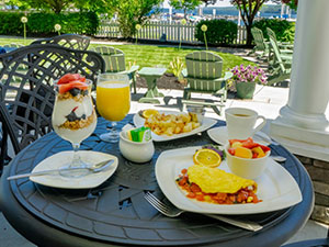 harbor hotel breakfast