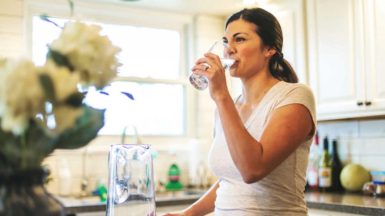 Women’s Wellness: Drink water to fight those urinary tract infections