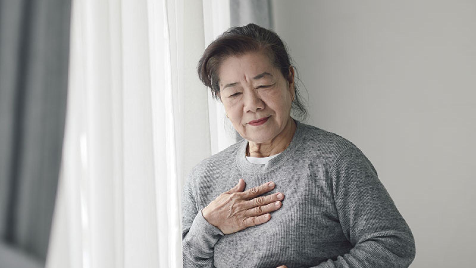 Don’t Miss These Early Warning Signs of Heart Failure