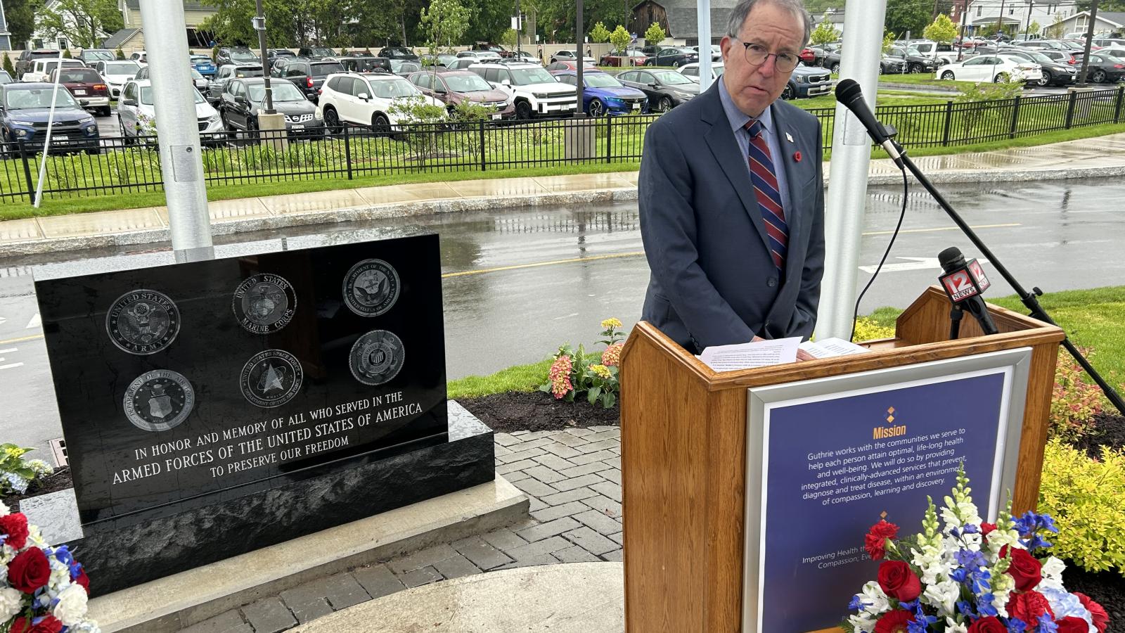 Guthrie Cortland Medical Center Unveils Veterans Monument