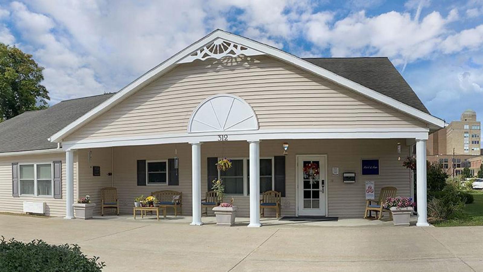 LODGING NEAR SAYRE CAMPUS